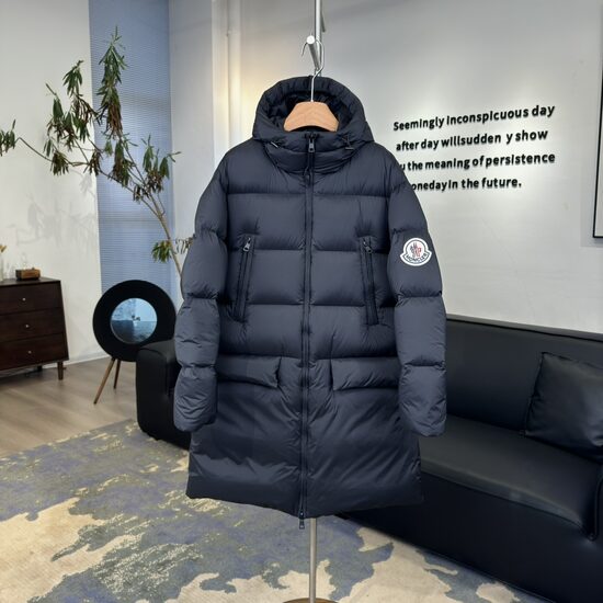 MONCLER LONG NOIR