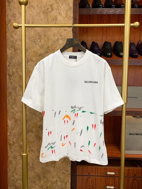 BALENCIAGA